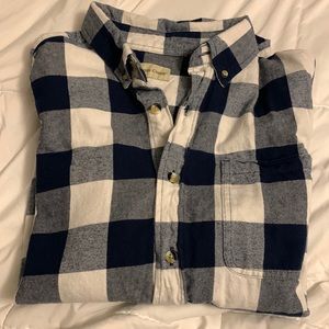 Flannel long sleeve button up